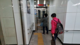부산 경성대부경대역 내부에서 여기가 어딘가요? > 자유게시판 | 퀘이사존 QUASARZONE 부산 경성대부경대역 내부에서 여기가 어딘가요?
