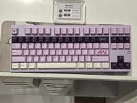 용산 스웨xx 팝업스토어 전시품들 > 전체 게시판 | 퀘이사존 QUASARZONE 용산 스웨xx 팝업스토어 전시품들