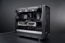 게임, 작업 모든 면에서 팔방 미인! 9950X, RTX 5090, 그리고 메쉬파이2 ㅣ 팜피씨샵 스튜디오사진 > PC조립/견적 | 퀘이사존 QUASARZONE... 