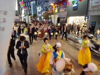 광복로 밝히는 1천500개 연등…22일 연등문화제 개최 | 연합뉴스