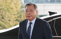 [1보] 검찰, '포르쉐 렌터카 의혹' 박영수 前특검 기소 | 연합뉴스