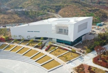 영동 레인보우힐링센터 완공…15일 문 열어 | 연합뉴스
