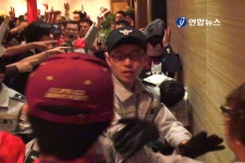 <풀영상> 성화봉송 있던 날..서울프라자호텔 안에서는 어떤 일이 | 연합뉴스