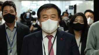 이진복 정무수석 '사면설' MB 방문…대통령실 