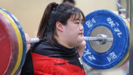 [속보] 박혜정, 여자 역도 최중량급 금메달…손영희 은 | 연합뉴스