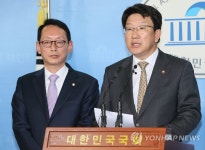 2007년 12월 성완종 특사의 진실?…누구 말이 맞나(종합) | 연합뉴스