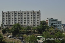 붕괴위험 E급 서대문 금화아파트 44년만에 철거 | 연합뉴스
