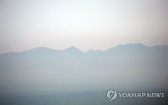 안개 낀 북한 장산곶 | 연합뉴스