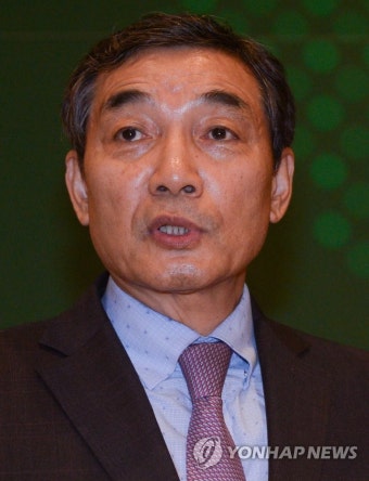 인사말하는 박영인 건강기능식품 미래포럼 공동대표의장 | 연합뉴스