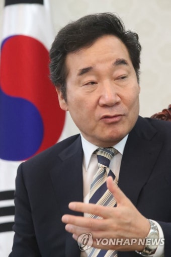 연합뉴스와 단독 인터뷰하는 이낙연 총리 | 연합뉴스