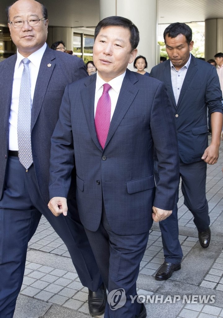 홍준표 캠프, 이철규 의원 및 현역 의원 8명 합류…매머드급 선대위 구성