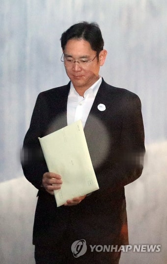 안봉근 