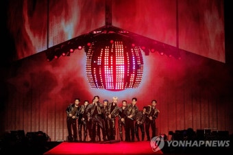 LA 월드투어 공연하는 세븐틴 | 연합뉴스