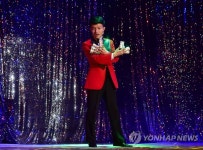 북한 평양시예술선전대 마술사 장승천 | 연합뉴스