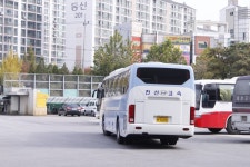친선고속 UNIVERSE SPACE LUXURY 신차 - 버스 갤러리