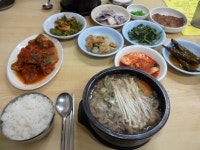 뼈해장국, 뚝배기 불고기, 추어탕 뜨듯하니 맛있네~ - 기타음식 갤러리