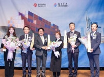 앰코테크놀로지코리아 등 광주 22개 기업 수출의 탑 수상 | 연합뉴스