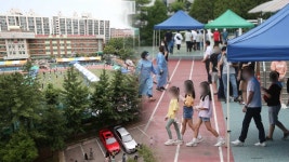 인천 초등학교 집단감염…운동장서 도보이동 검사 | 연합뉴스