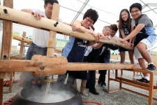<닭갈비·막국수..알고 싶은 모든 것>(종합) | 연합뉴스