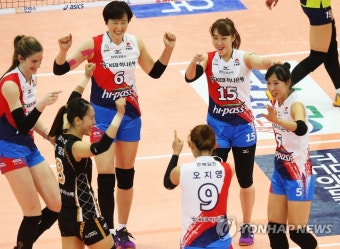 -프로배구- 현대캐피탈 12연승…IBK기업은행은 13연승 실패(종합2보) | 연합뉴스