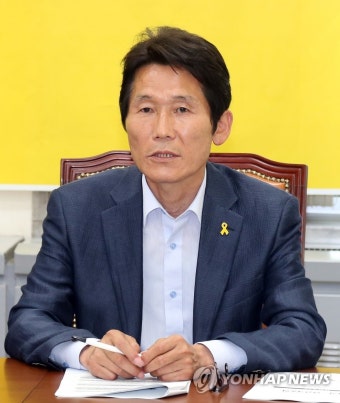 정의당 당선인 총회, 발언하는 윤소하 당선인 | 연합뉴스