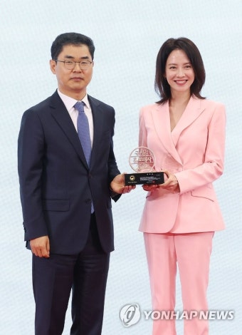 '국세청 홍보대사 숑지효와 함께' | 연합뉴스
