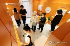 롯데타운 명동 페스티벌, 사우나 방탈출 | 연합뉴스