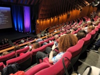 극장 안에서도 모두 노마스크…칸영화제는 이미 엔데믹 | 연합뉴스