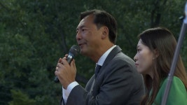 경찰, '李대통령 명예훼손 혐의' 모스 탄 수사…논란 속 연설(종합) | 연합뉴스