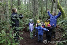 <미국서 숲속 유치원 인기> | 연합뉴스