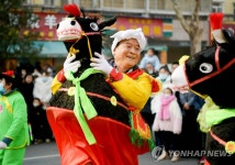 정월대보름을 환영하며…중국 청관마을 민속 문화 | 연합뉴스
