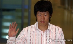 박지성 이런 행정서 축구하는 건 슬픈 일 | 연합뉴스