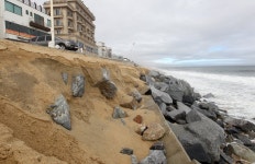 동해안 해안침식 거의 모든 해안에서 발생 | 연합뉴스