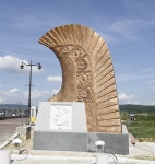 <카메라뉴스> 경주 나정교 서라벌 치미 눈길 | 연합뉴스