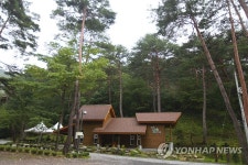 <주말 N 여행> 나를 꾸짖는 검마산 금강소나무… 그 아래서의 꿀잠 | 연합뉴스