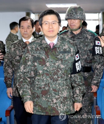 황 권한대행, 전방부대 방문 | 연합뉴스