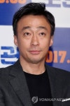 이성민, 강렬한 눈빛 | 연합뉴스