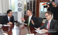 주호영 대표 권한대행, 스위스 하원의원 접견 | 연합뉴스