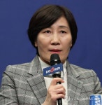 이도희신경정신과의원 | '벼랑 끝' 이도희 감독 "오늘은 국내 선수로만 경기할 것" | 연합뉴스