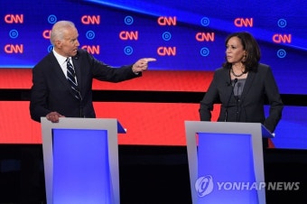 美민주당 2차 토론서 논쟁하는 바이든-해리스 | 연합뉴스
