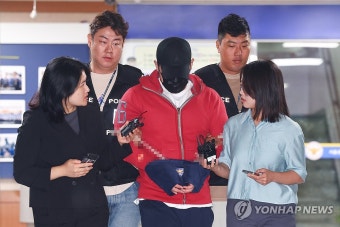경찰관 추락사 및 마약 관련 피의자 검찰 송치 | 연합뉴스