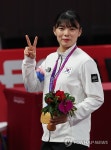승리의 V자 | 연합뉴스