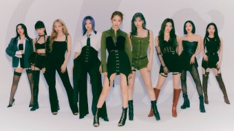 트와이스, K팝 여성 최초 '빌보드 위민 인 뮤직' 수상 | 연합뉴스