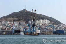 한진중공업 영도조선소 내빙 컨테이너선 2척 수주 | 연합뉴스