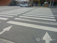 인천서 횡단보도 건너던 70대 버스 치여 사망…운전자 입건 | 연합뉴스