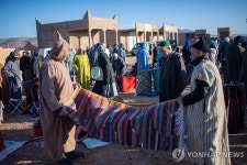 실로 엮은 예술…모로코 아이트 오우아우즈기트 카펫 페스테벌 | 연합뉴스