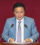 대정부질문하는 김영환 의원 | 연합뉴스