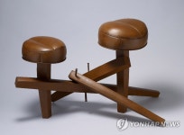 '철이 만든 세상' 포스코서 철강 소재 기획전 열려 | 연합뉴스