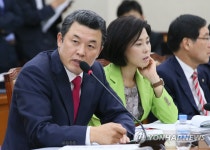 국감 질의하는 윤영석 의원 | 연합뉴스