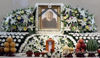 '분단문학 큰 별' 소설가 이호철 별세 | 연합뉴스
